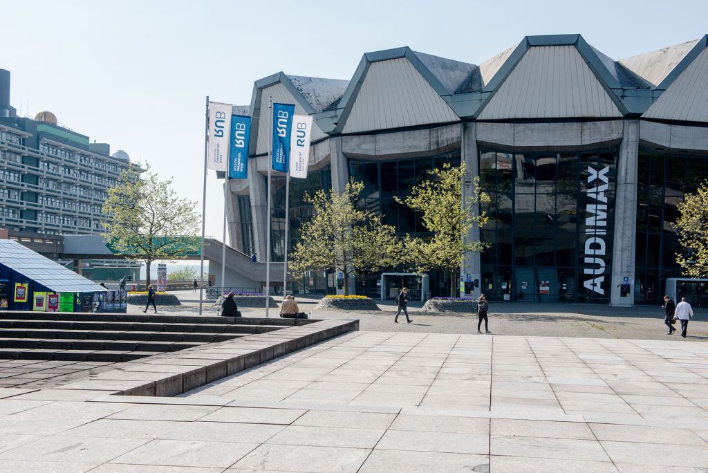 Neue Prüfungsordnung für den Studiengang „M.A. Organizational Management“ 1 Audimax KM 35