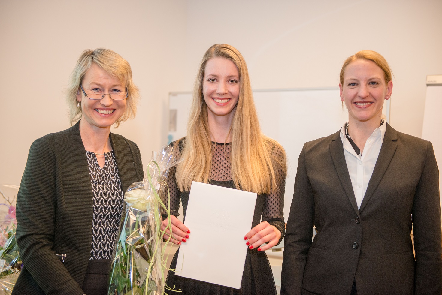 2018_02_16_KM_Absolventenfeier_Arbeitswissenschaft-64_klein.jpg 2018_02_16_KM_Absolventenfeier_Arbeitswissenschaft-64_klein.jpg