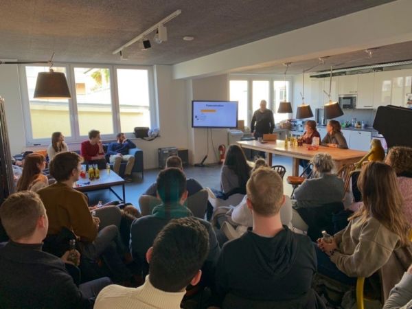 Exkursion zu 9elements und img.ly 1 Exkursion2020