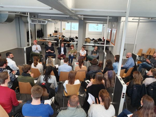 Erster Gründertalk der inSTUDIES Spring School „Unsicherheitserfahrung und Bewältigungsstrategien im unternehmerischen Kontext“ 1 Gruendertalk2020 1