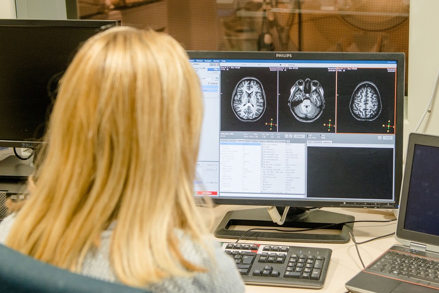 RUB; Stellvertreterbilder stellvertreter mrt gehirn km